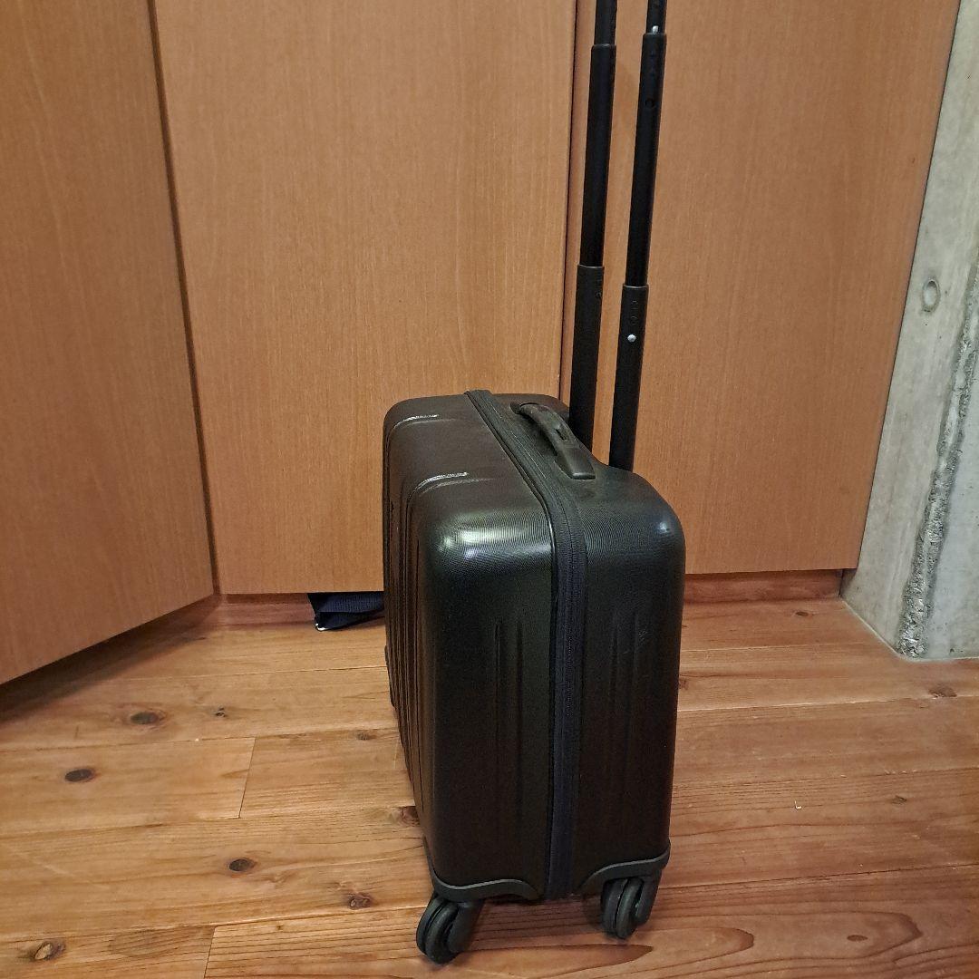 TUMIキャリーケース出張、推し活、受験