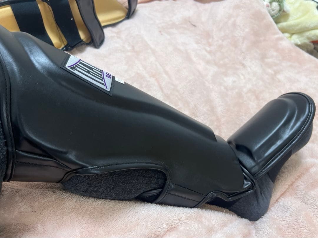 ボクシンググローブ、レッグガード、マウスピース