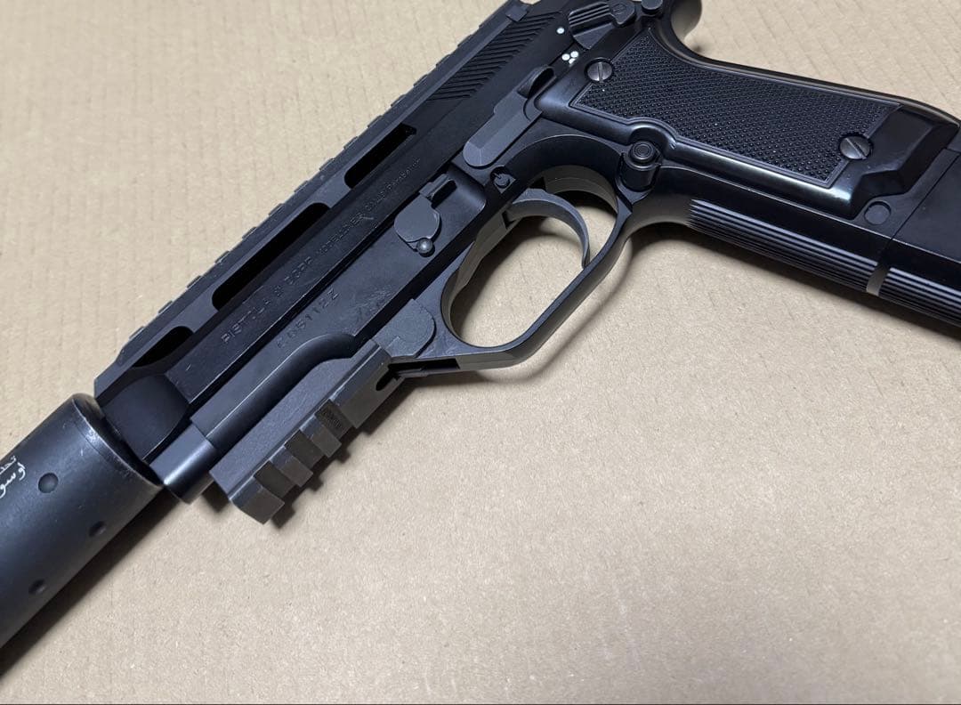 東京マルイ M93R 電動ハンドガン ブラック サプレッサー付き