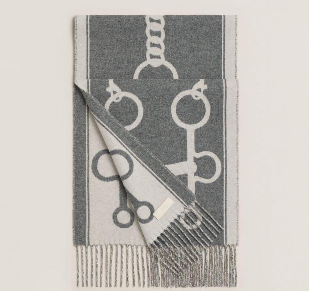 エルメス　美品　幾何学模様ウール混紡マフラー