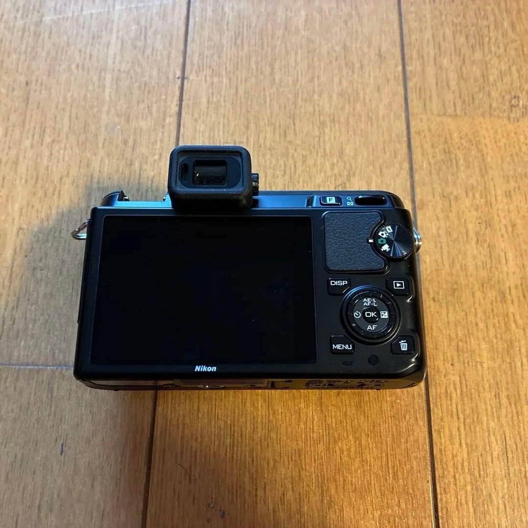 Nikon 1 V1 ミラーレス一眼カメラ