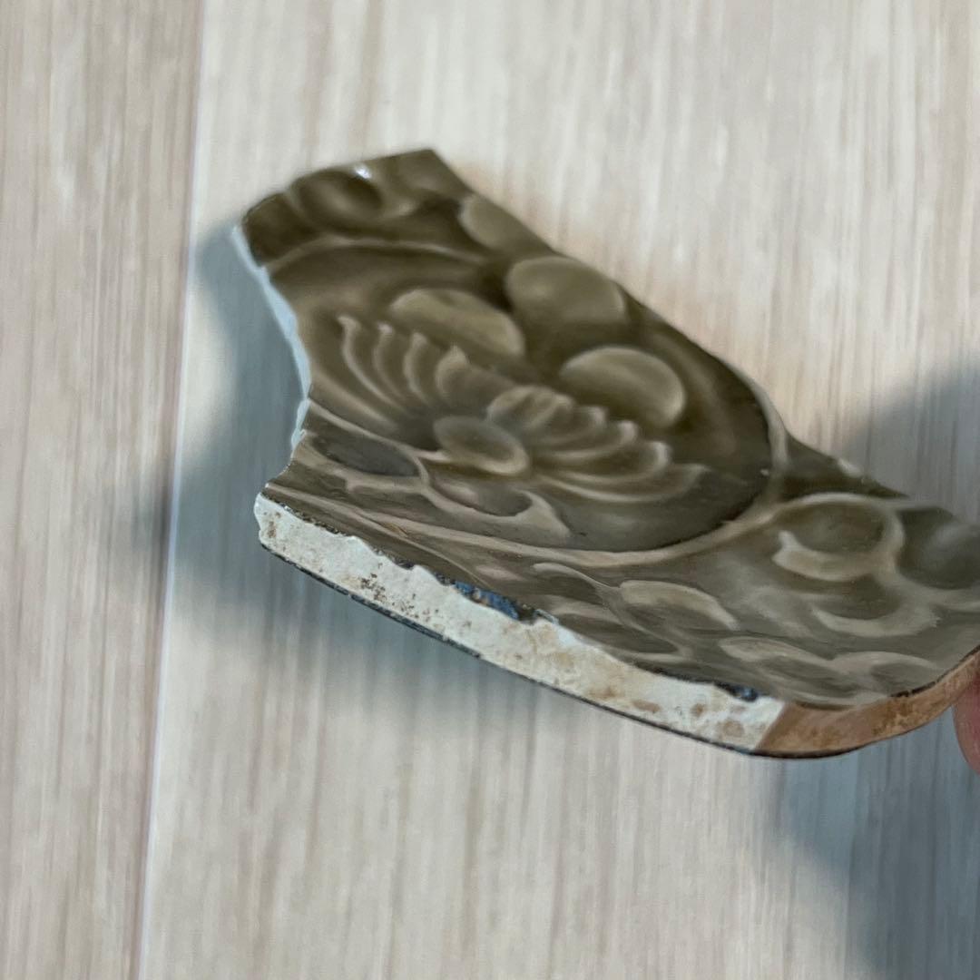 中国製のアンティーク青磁の破片　2点