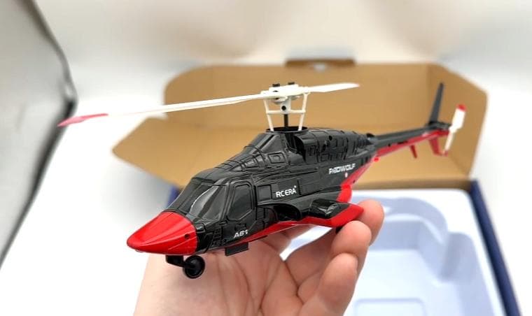 ERA A61 ブラック + レッド ホビーラジコンヘリ