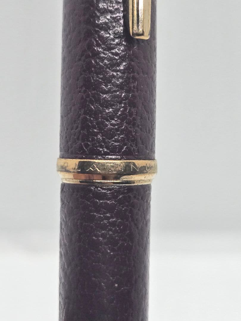 ​【希少】プラチナ万年筆 18K レザー貼り 臙脂（エンジ）色 細軟字