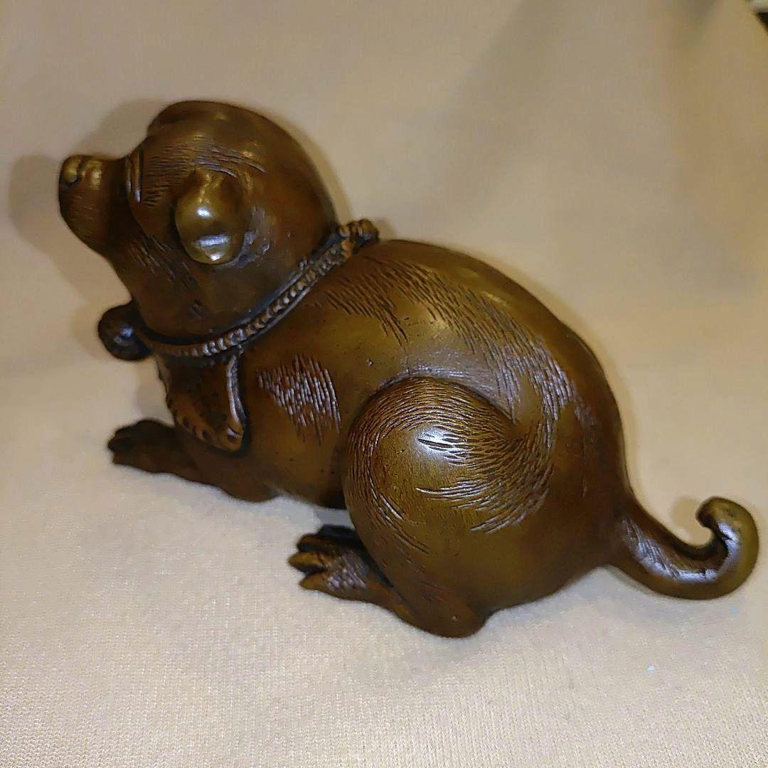 ブロンズ 犬の彫刻　犬の置物　芸術オブジェ