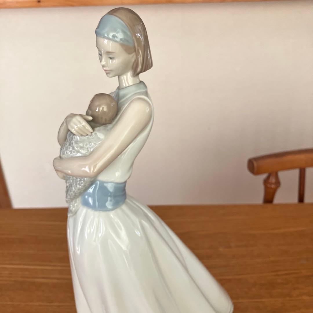 美品　リヤドロ ナオ 置物『大切なベイビー』インテリア