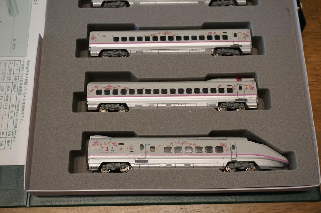 KATO E3系 秋田新幹線 30周年記念 桜ラッピング仕様 6両編成セット