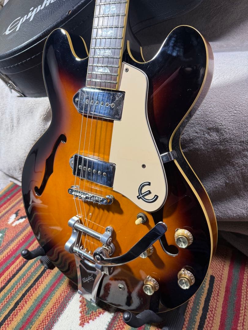 Epiphone エピフォン カジノ Casino ビグスピー　ハードケース付き
