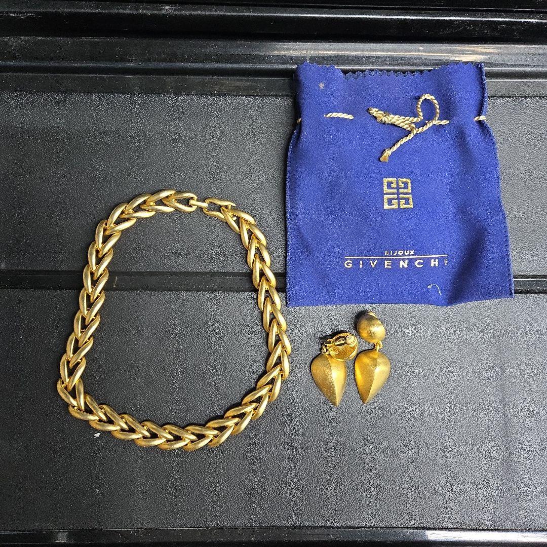 GIVENCHY イヤリング 、ネックレスセット