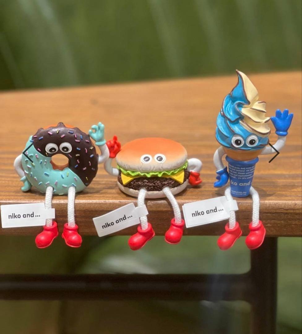 ニコアンド 【FLAVORS】コラボ お座りオブジェ　全種