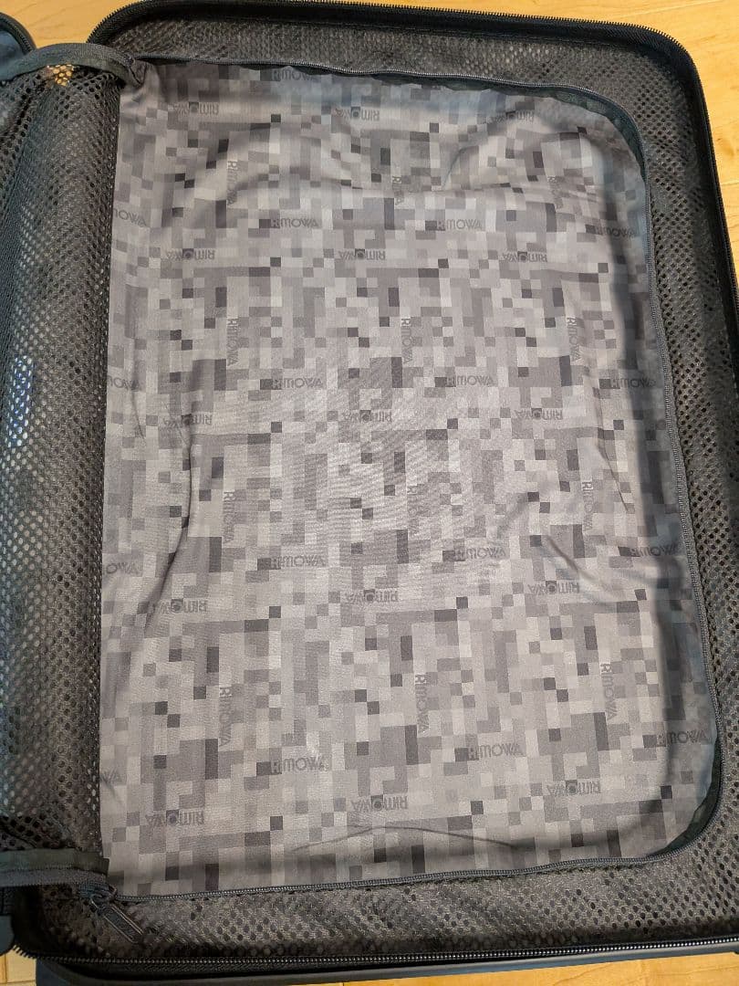 RIMOWA　リモワ　2輪　機内持ち込み