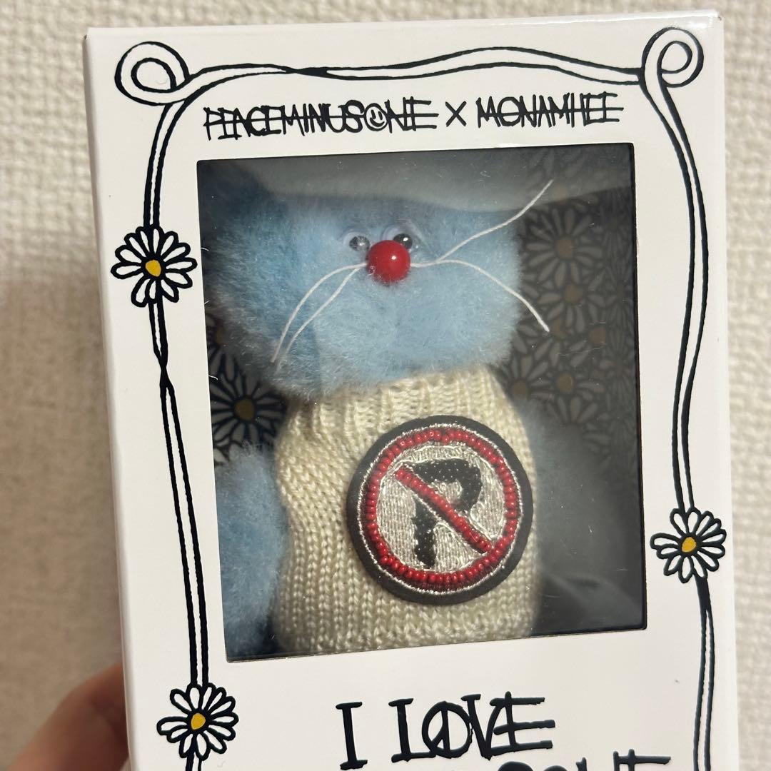 PEACEMINUSONE X MONAMHEE ぬいぐるみキーリング