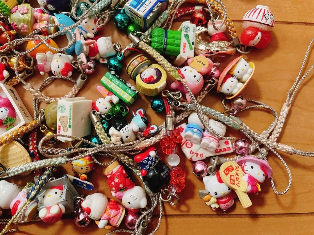 ご当地キティ ハローキティ 根付 ストラップ 大量 まとめ 113個 廃盤