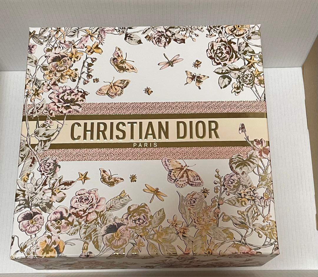 DIOR マザーズデイ限定ポーチ　ギフトボックスセット