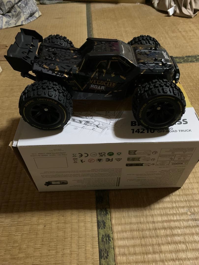 DEERCブラシレス14210 ラジコンカー開封のみになります。