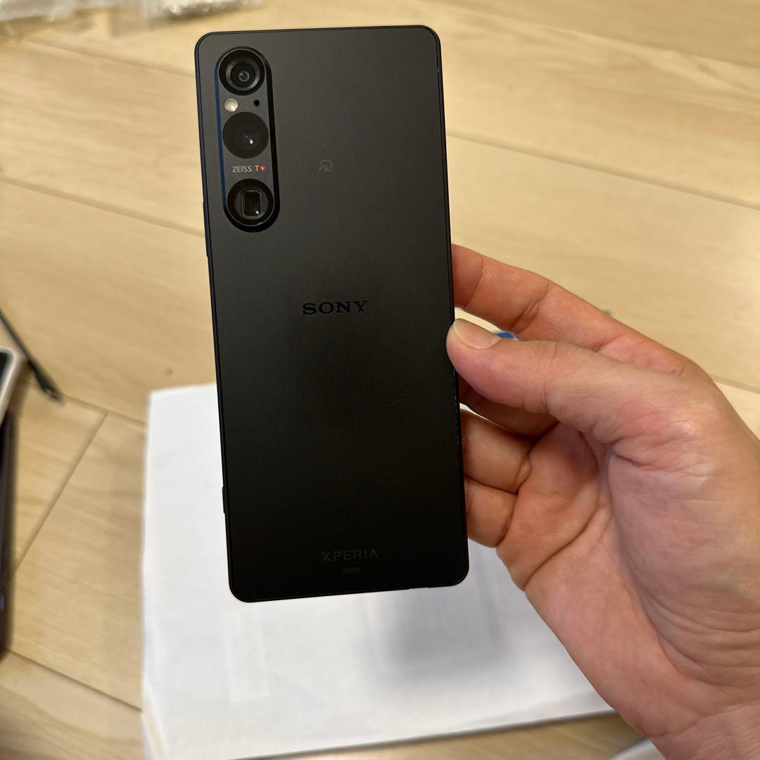 ソニーXperia 1 V 256GB 本体SIMフリー