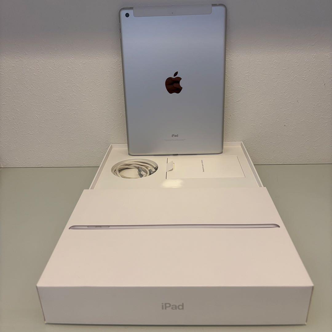 iPad 第6世代　9.7インチ　32GB Cellular シルバー