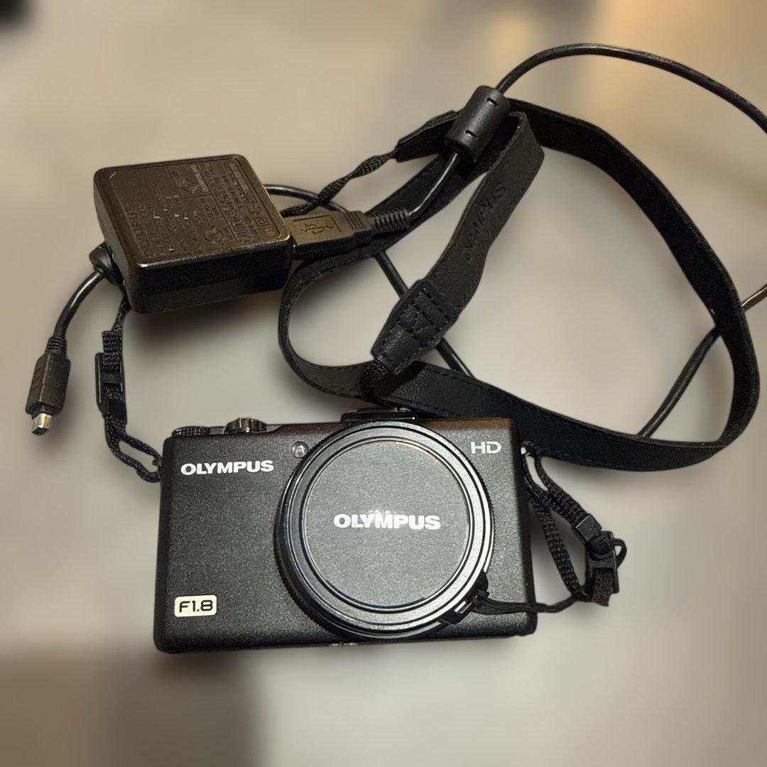 中古品　OLYMPUS XZ-1 コンパクトデジカメ