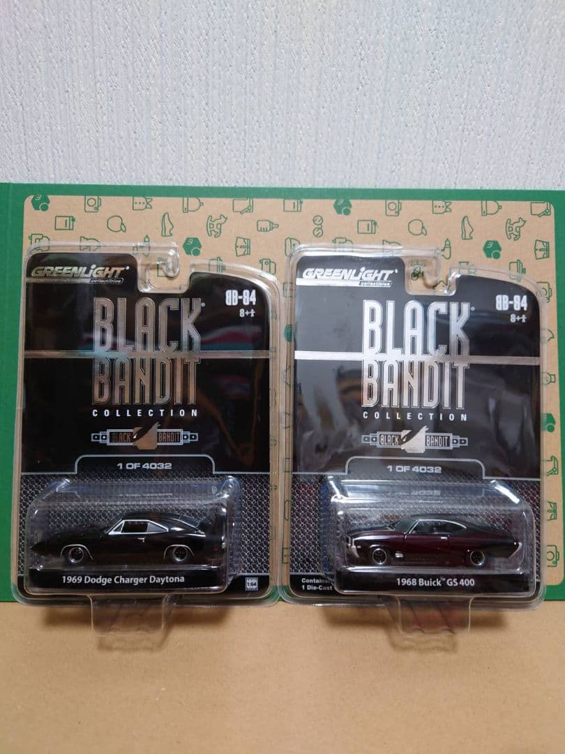 ミニカー　GREENLIGHT　BLACKBANDIT　1/64　2台まとめ売り