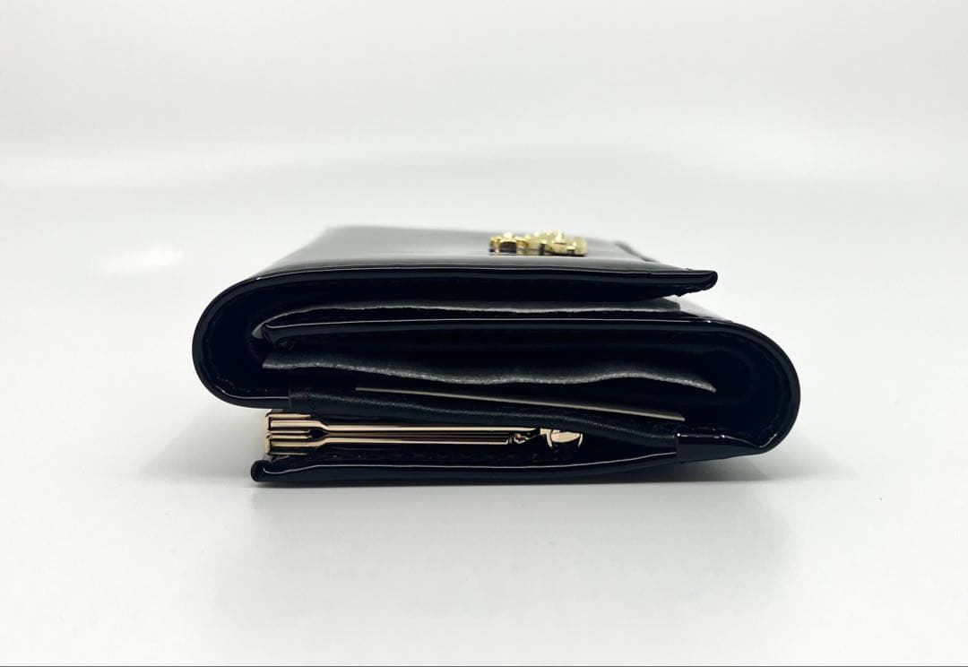 【新品・未使用】Vivienne Westwood 三つ折り財布 ブラック