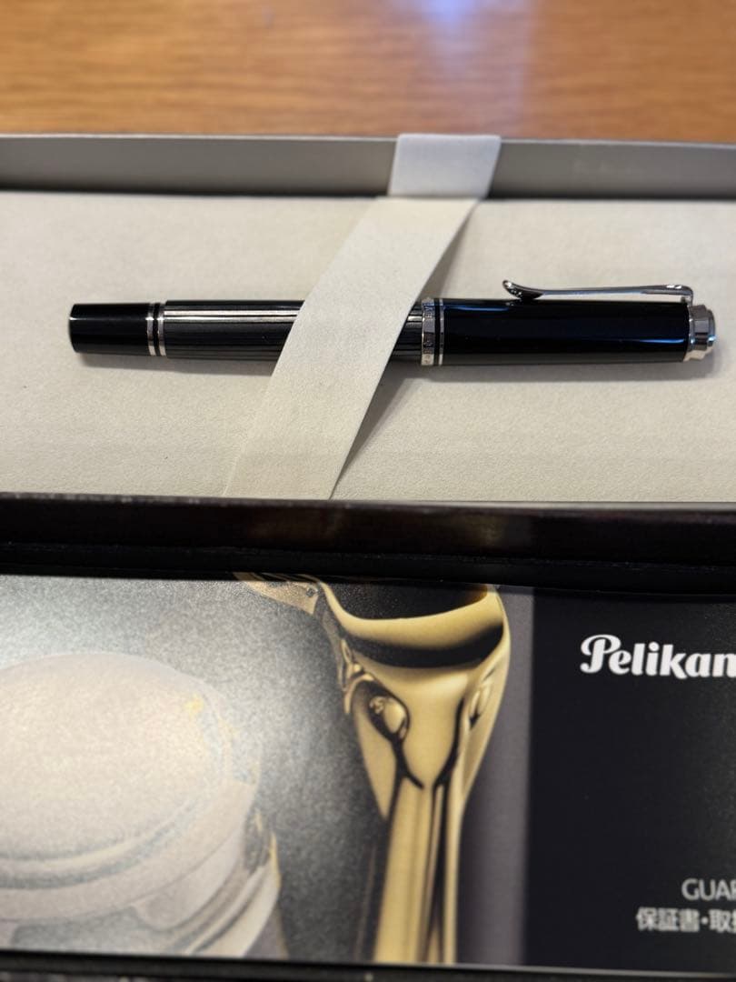 Pelikan ペリカン スーべレーン M405(F細字)万年筆 ブラック
