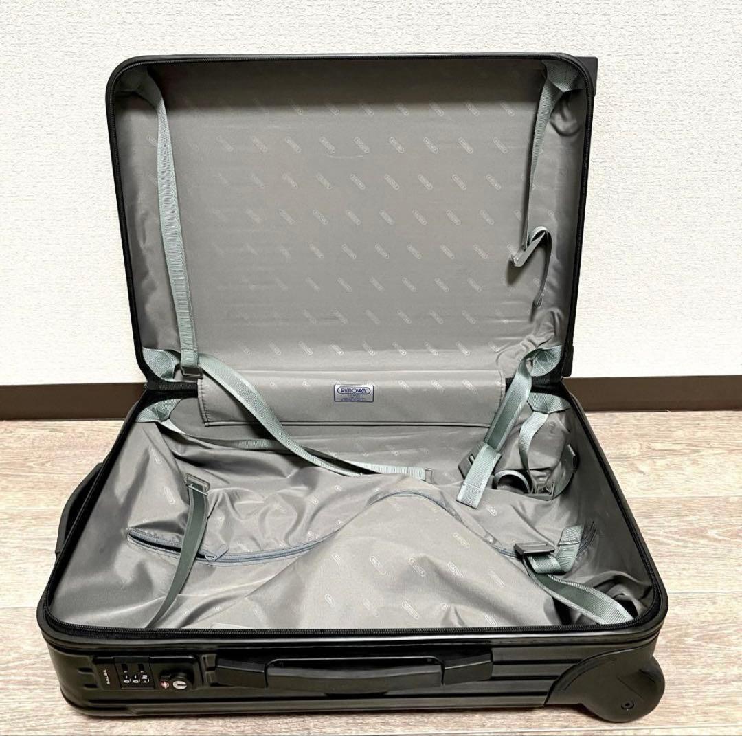 リモワ 機内持ち込み可 サルサ 35L 2輪キャリーケース ブラック