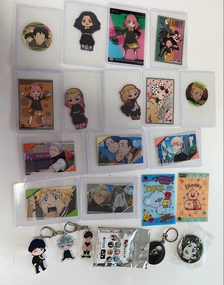 新品　中古　缶バッジ　キーホルダー　170点まとめ商品