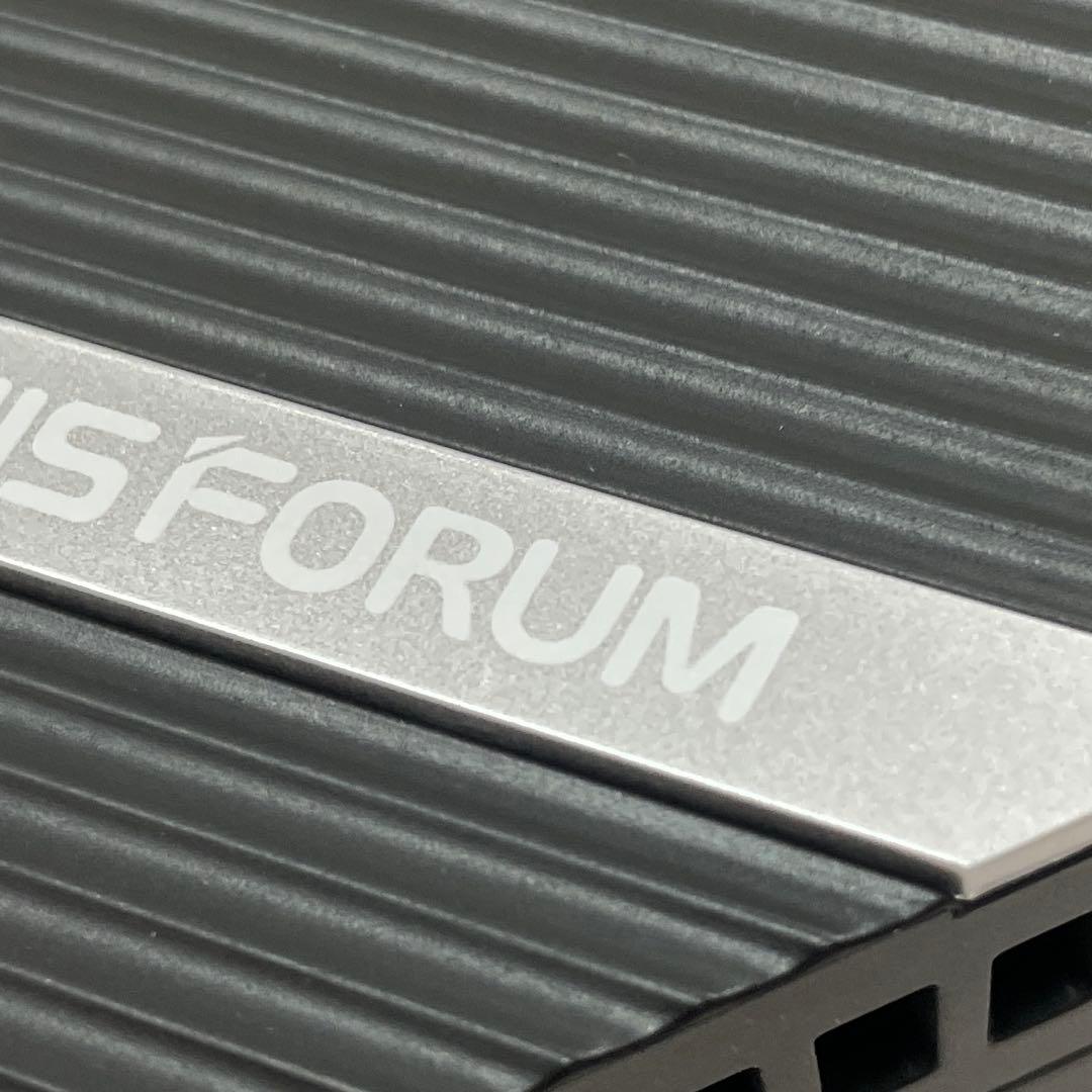 MINISFORUM UM480 ミニPC 超小型デスクトップパソコン