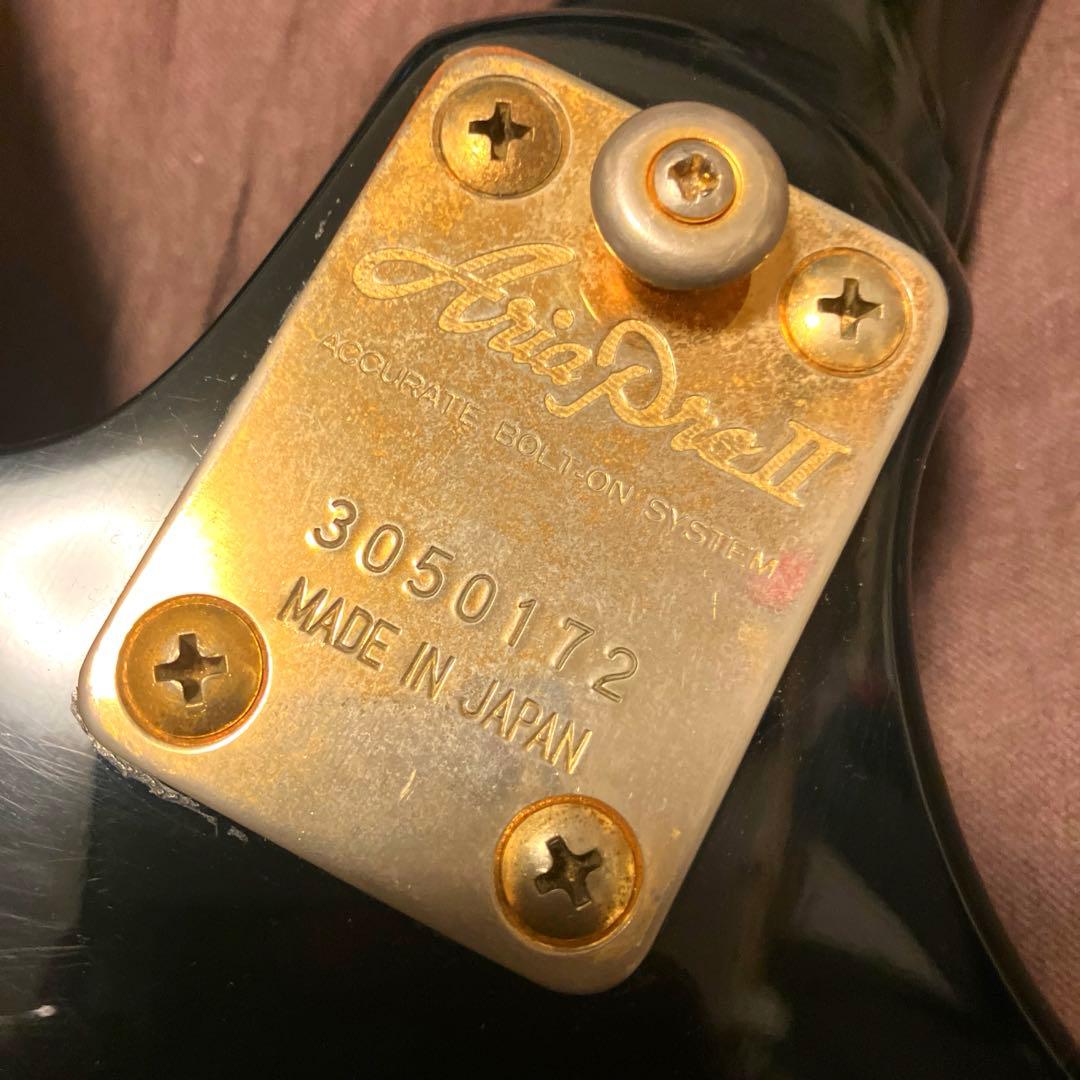 【Aria Pro II】ZZ Deluxe エクスプローラータイプエレキギター