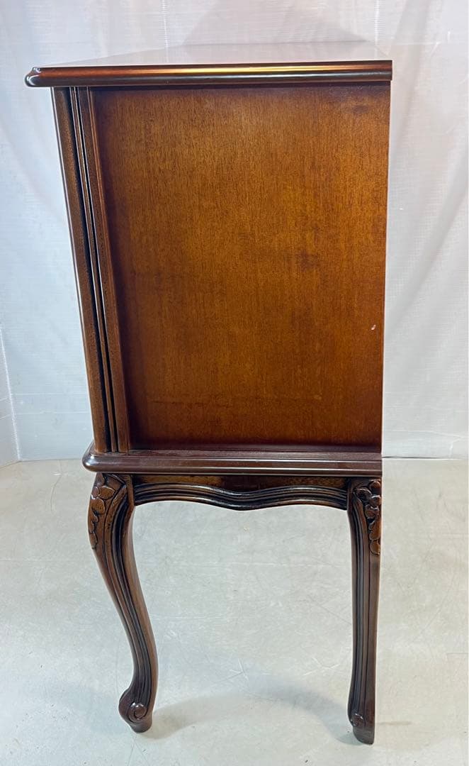 イタリア製、チェスト、猫脚 3段 ロココ調彫刻 クラウディオ・サオンチェラ