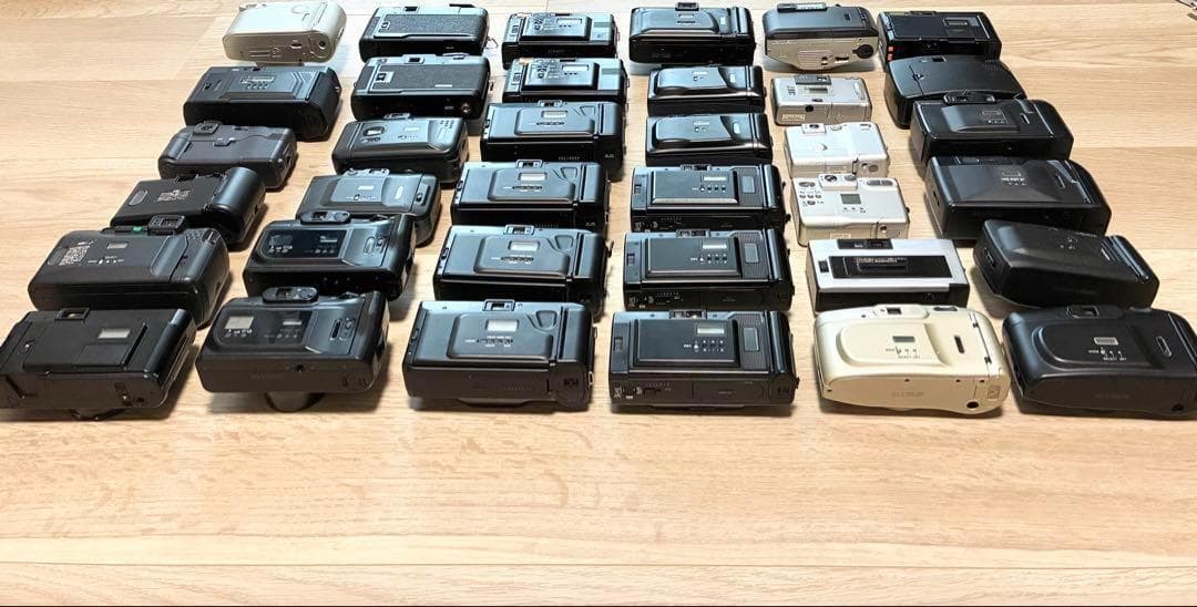 カメラ　まとめ売り 36台　Canon・OLYMPUS・FUJ I・RICOH他