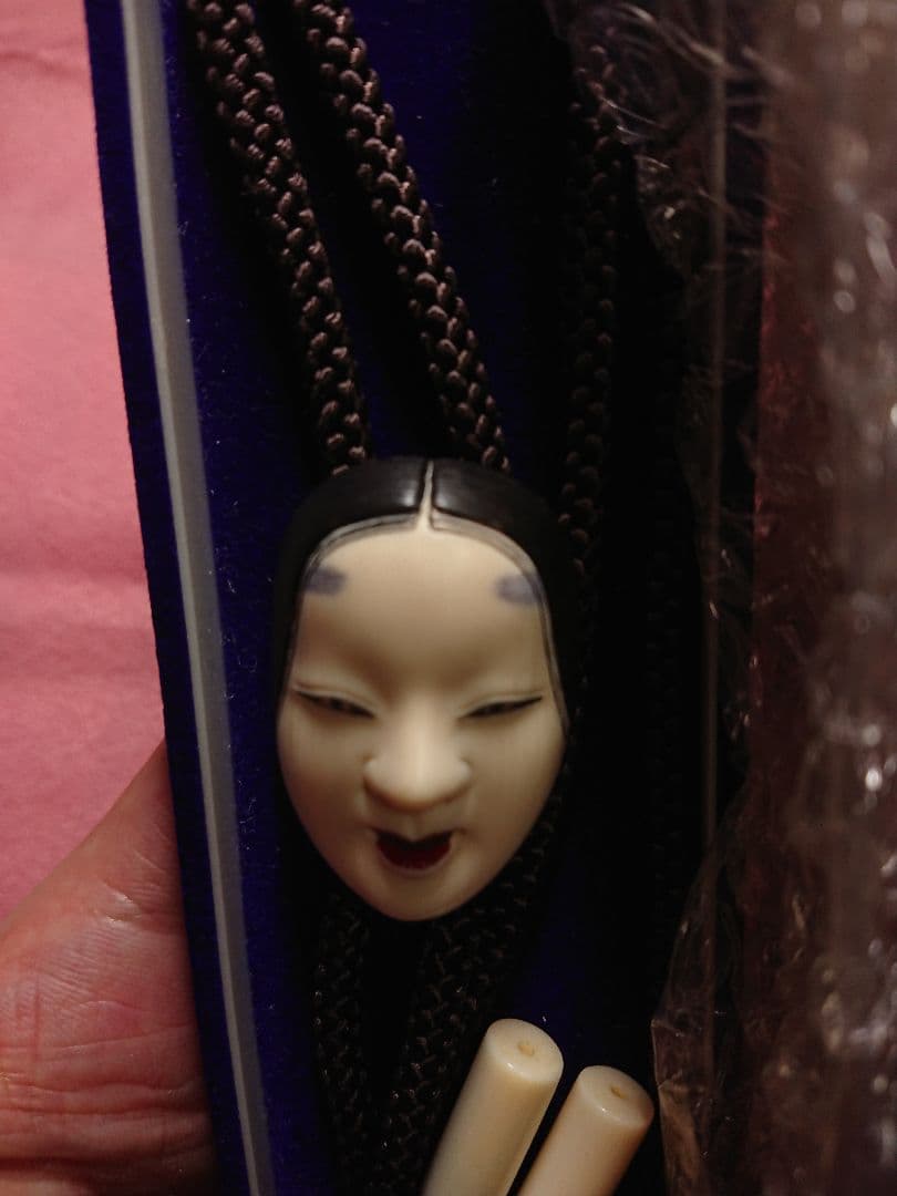 おかめ 根付 ループタイ 天然素材 彫刻 アンティーク 工芸品　未使用