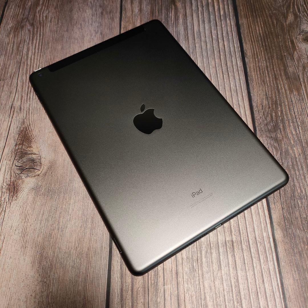 iPad 第7世代 32GB スペースグレー 新品近い