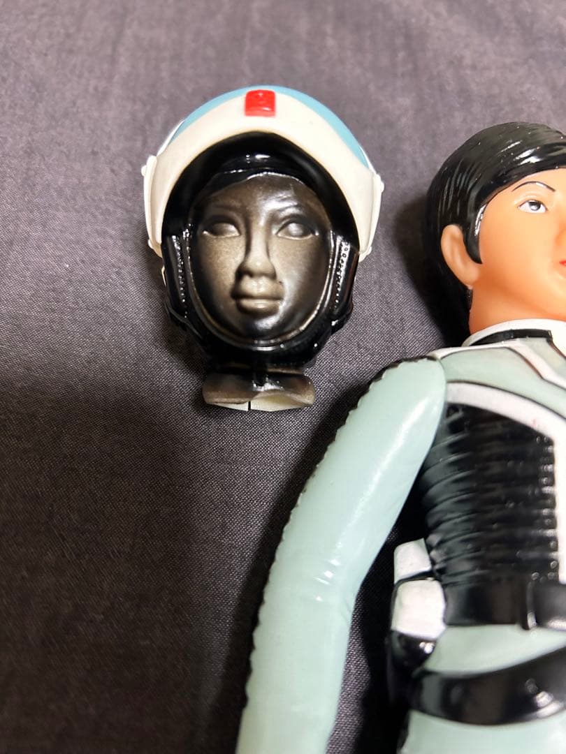 Ｍ1号　ウルトラセブン　アンヌ隊員　サイン入りフィギュア