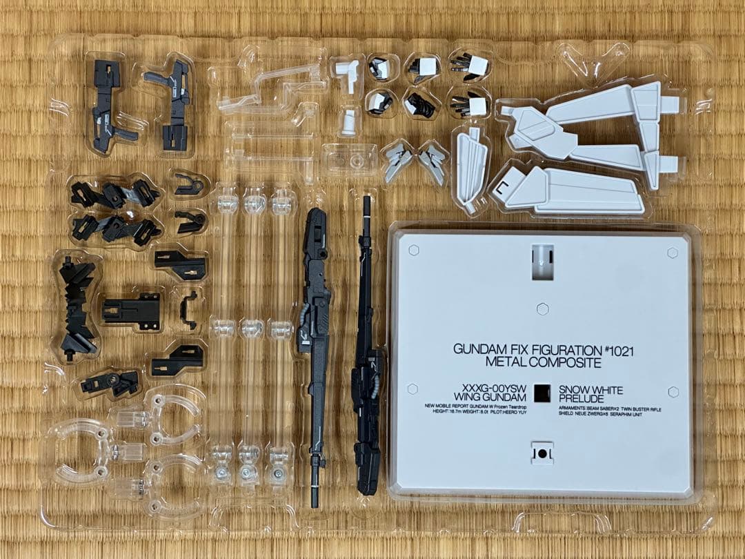 ウイングガンダムスノーホワイトプレリュード　L COMPOSITE