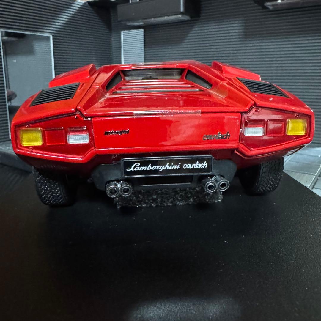 絶版未展示品 京商 1/18 ランボルギーニ カウンタック LP400 レッド