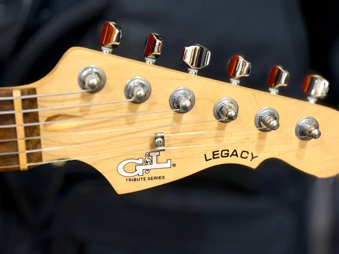 G&L ストラトキャスター Tribute Legacy Blue Burst