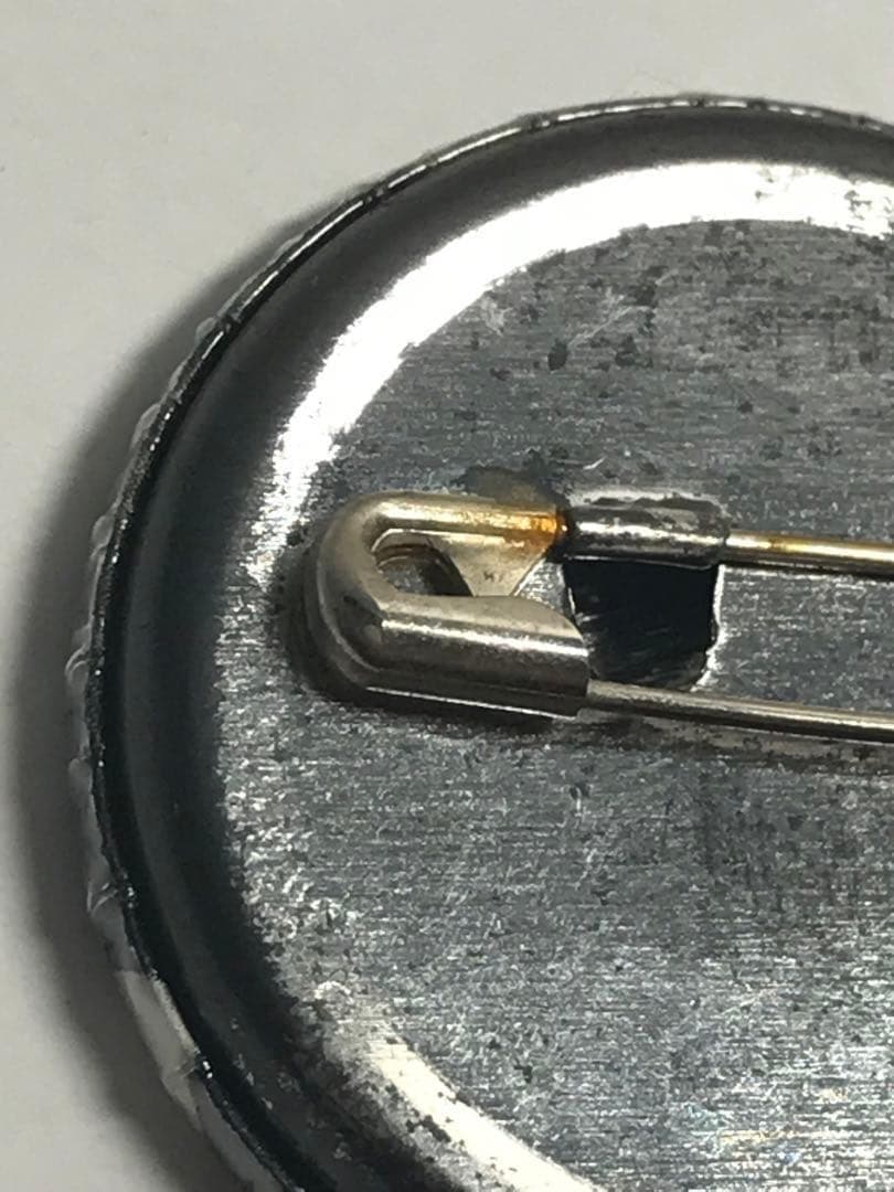 バイオハザード　クリス　缶バッジ　お台場限定