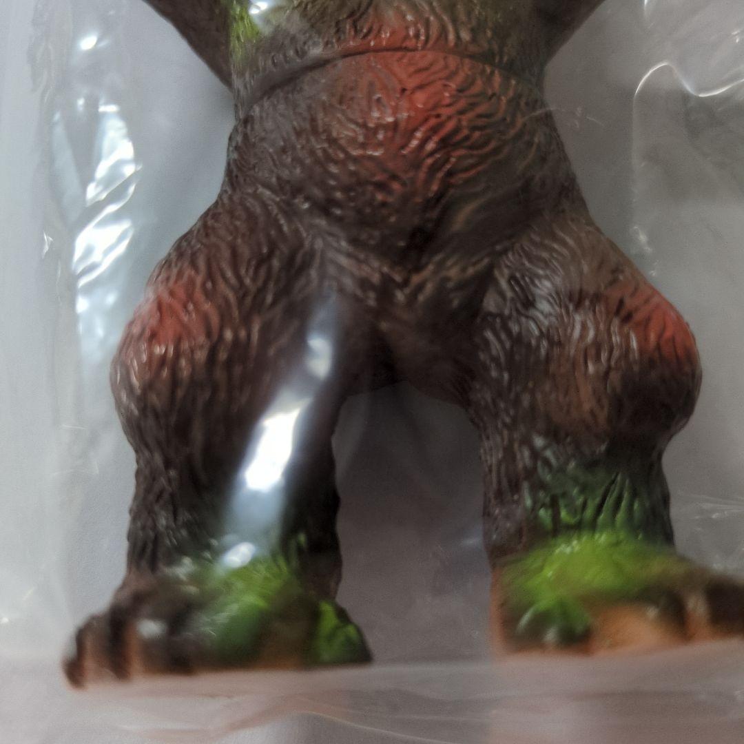 ぶたのはな　ソフト焼き玩具　ミニ恐竜シリーズ　ゴリラ　(色ブラウン)