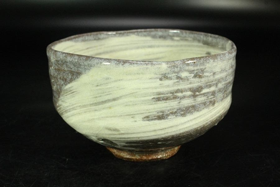 茶道具 楽刷毛目茶碗 楽阿弥作 共箱 美品(K-A658)