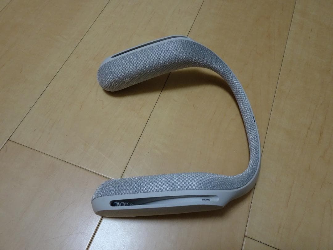 SONY \"SRS-WS1\" ウェアラブルネックスピーカー