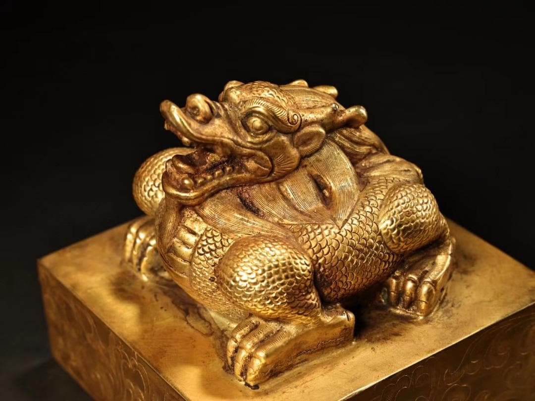中国古美術・旧蔵鏨刻鎏金の龍印鑑玉璽・純銅製・高浮彫・置物・書道具・文房具・風水