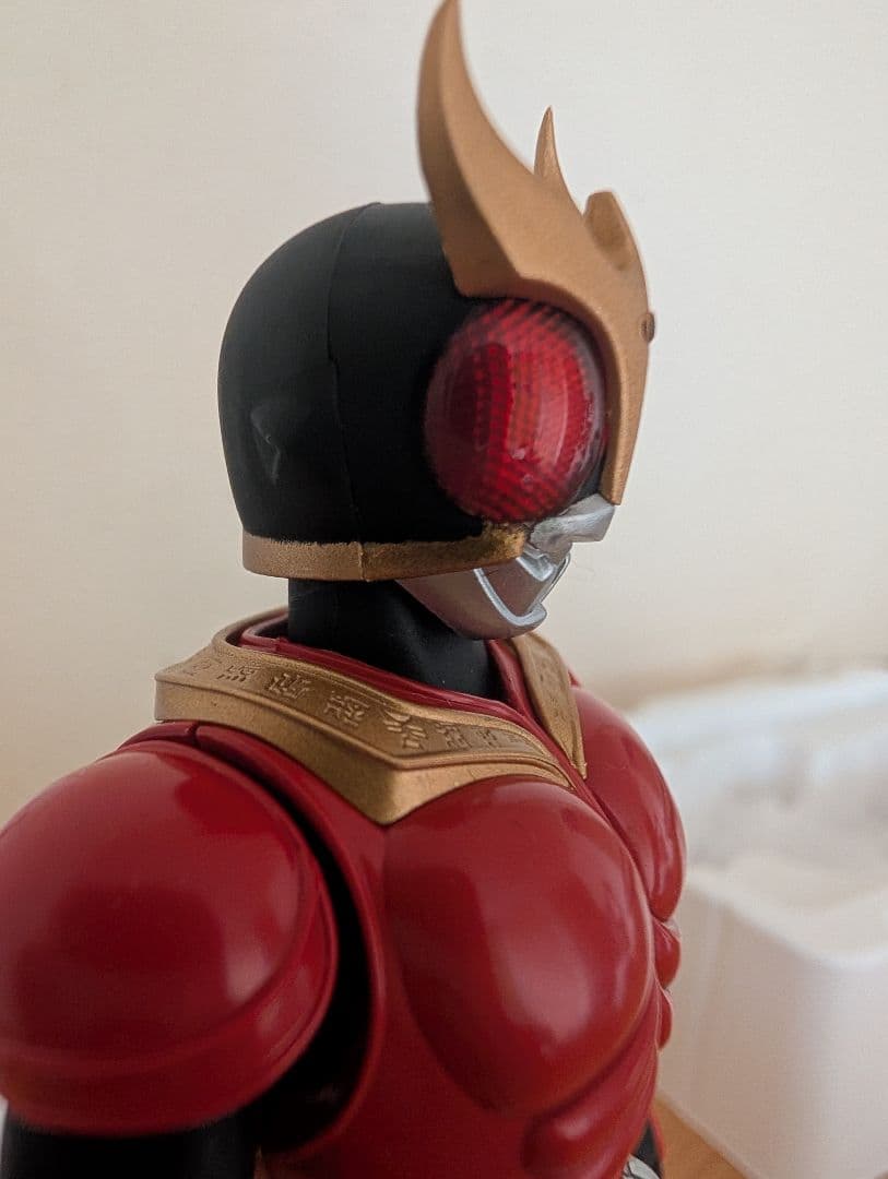 S.H.Figuarts 真骨彫 仮面ライダー クウガ マイティフォーム
