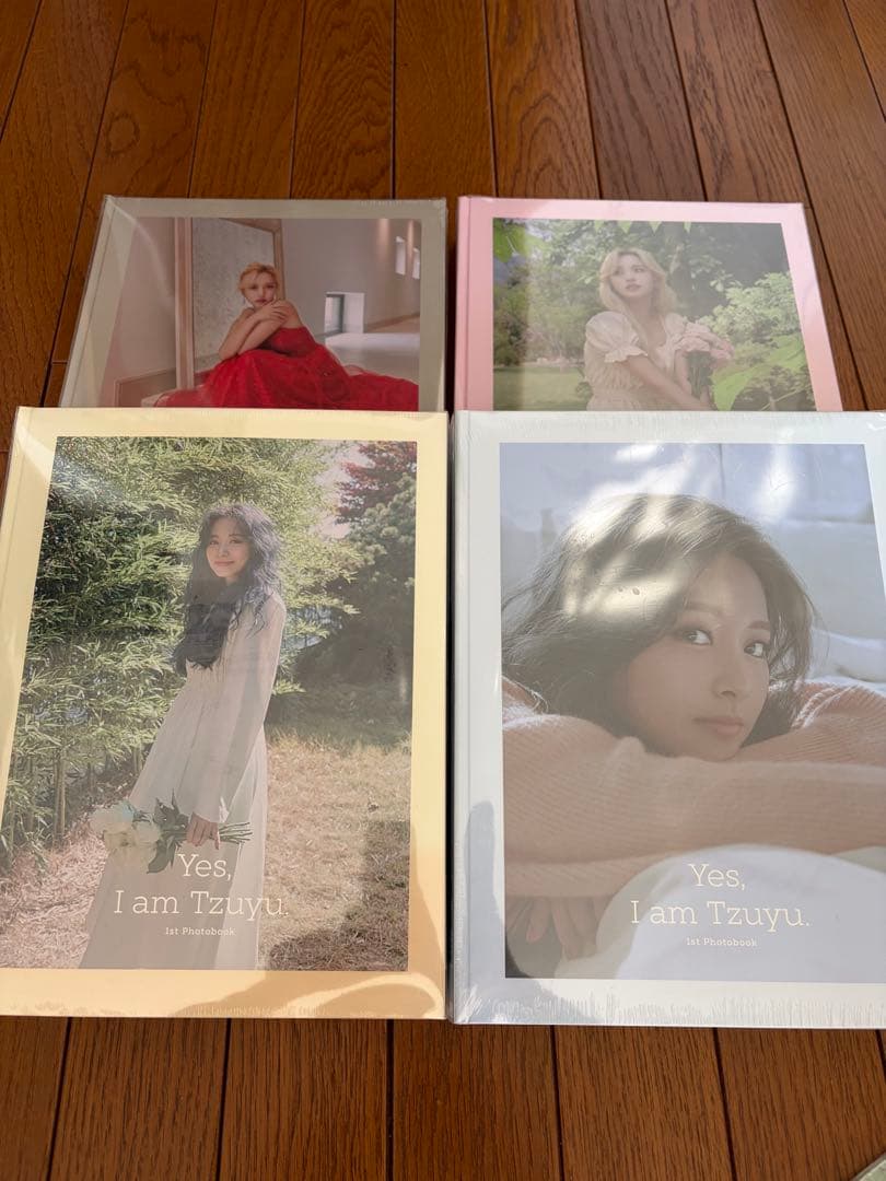 Yes, I am Tzuyu Mina写真集セット四種 おまけ　写真集