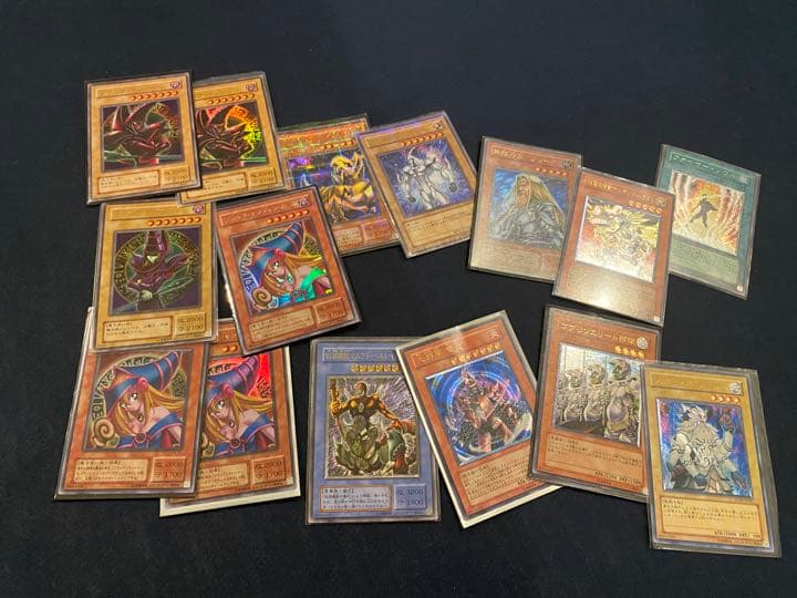 遊戯王  まとめ売り　初期ブラックマジシャンウルトラなど