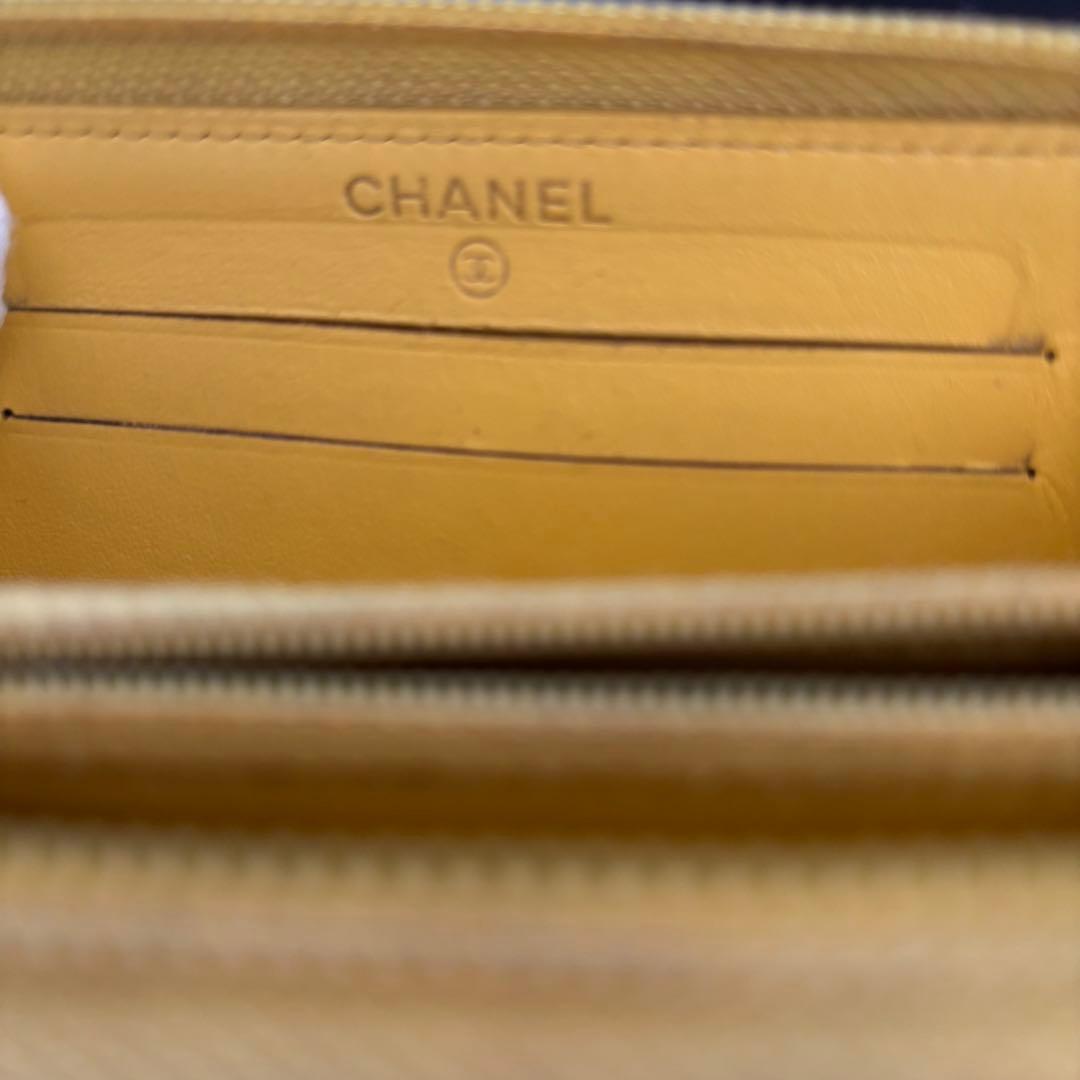 シャネル　ボーイシャネル　キャビアスキン　マトラッセ　ラウンドファスナー　財布