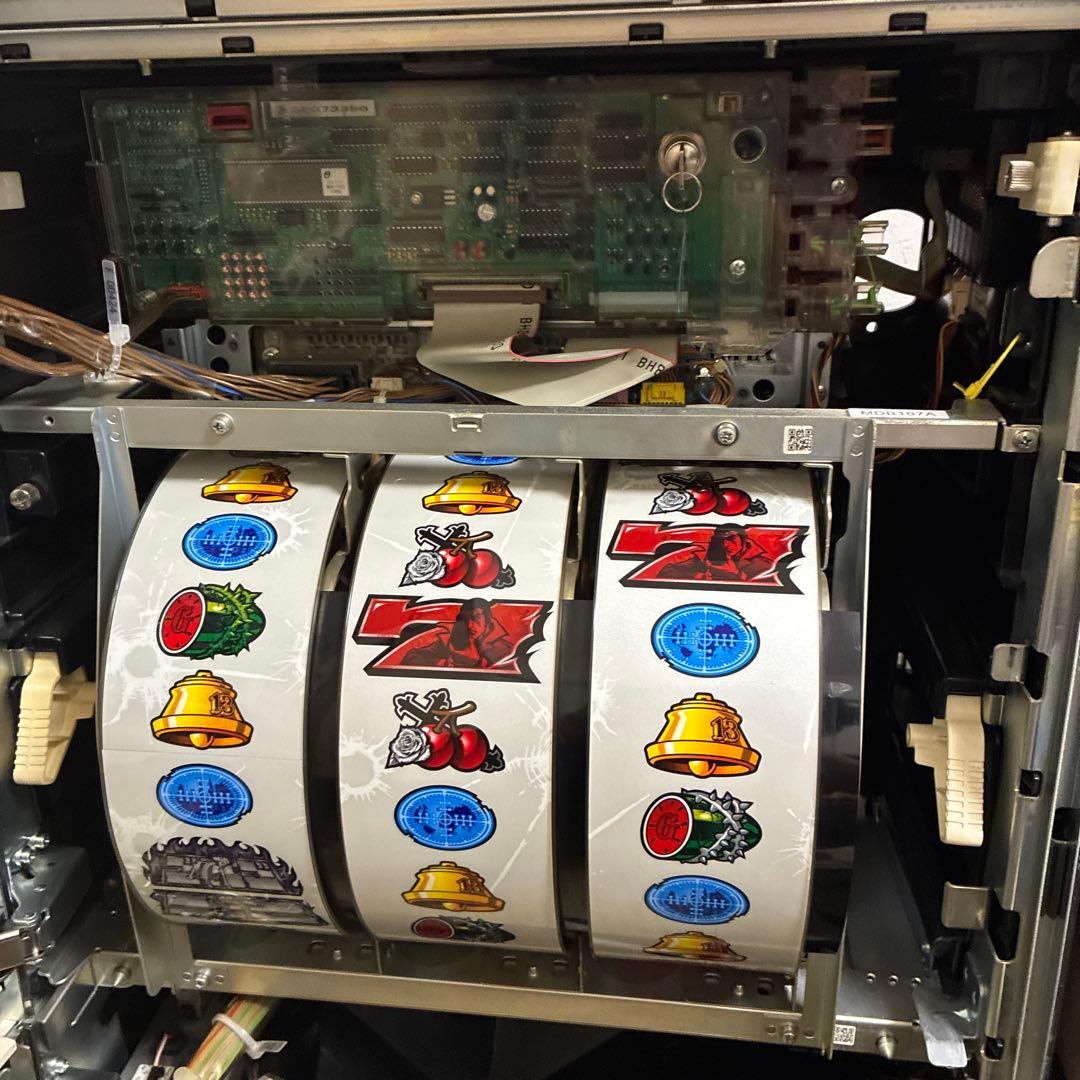 美品　レア　ゴルゴ13 薔薇十字団の陰謀 実機　不要機付き　家庭用電源