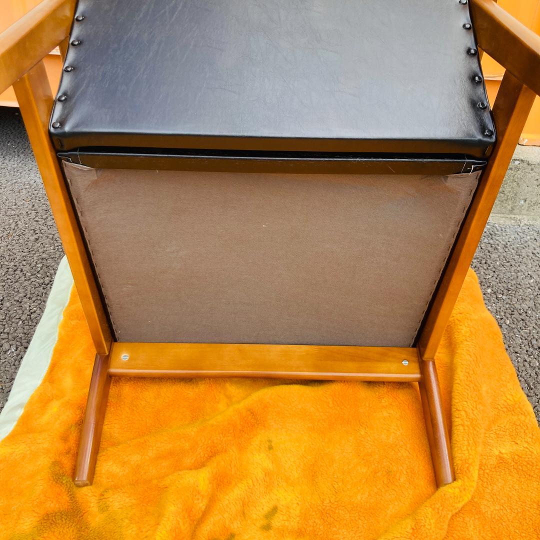 ①カリモク60 Kチェアー スタンダードブラック