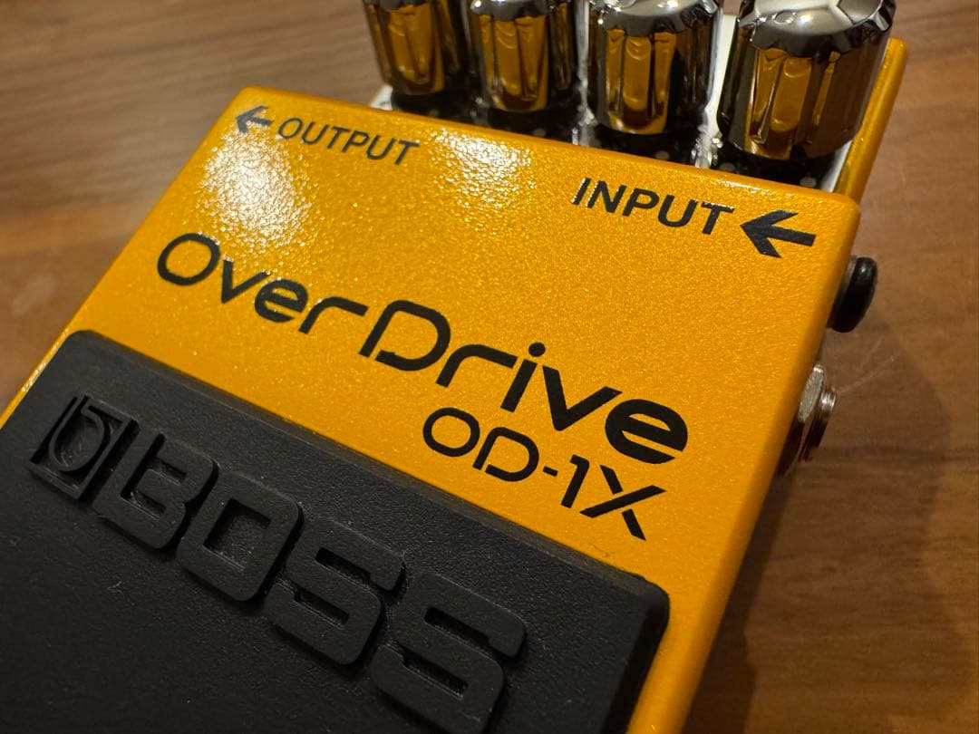 BOSS OD-1X OverDrive 箱付き