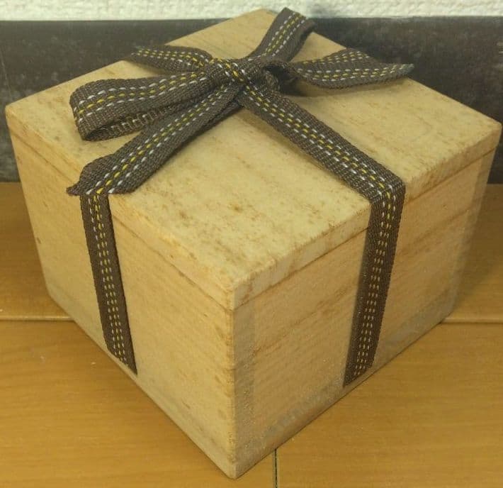 人間国宝 金城次郎 海老酒盃 栞 共箱 美品 やちむん 壺屋焼 壷屋焼 紐付箱